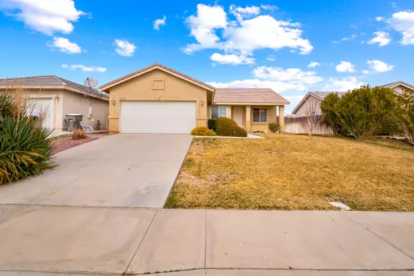 3431 Garnet AVE, Rosamond, CA 93560