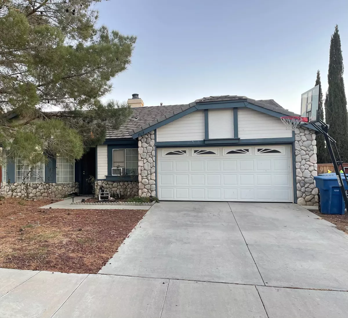 Rosamond, CA 93560,1108 Cloverdale Ct