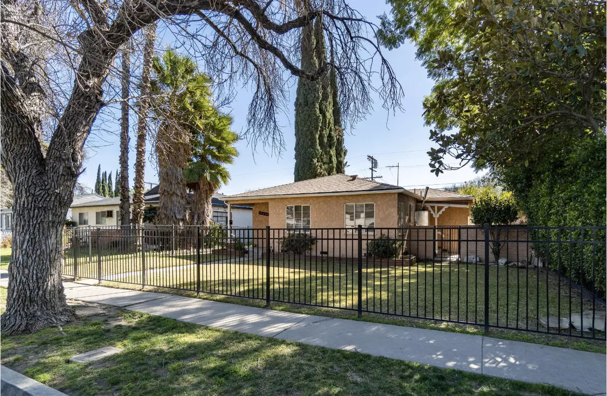 Van Nuys, CA 91405,14810 Covello ST