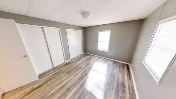 Rosamond, CA 93560,3300 W 15th St W ST #357