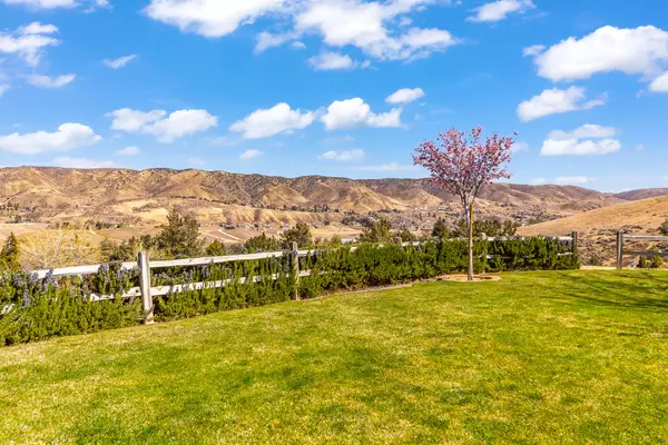 Leona Valley, CA 93551,40041 97th ST