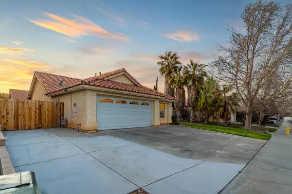Lancaster, CA 93536,42417 Coronet CT