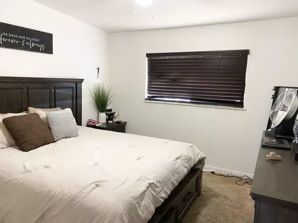 Rosamond, CA 93560,2197 Elm ST