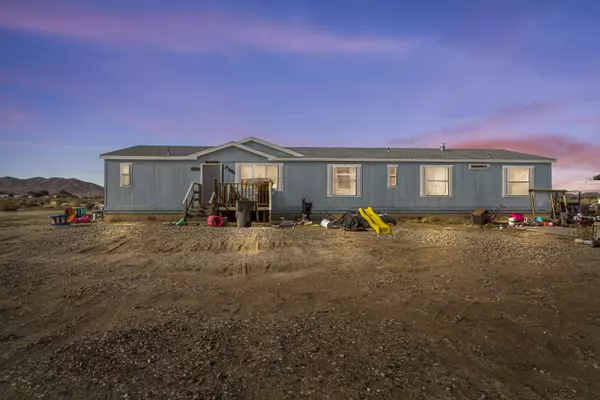 6263 Willow AVE, Rosamond, CA 93560