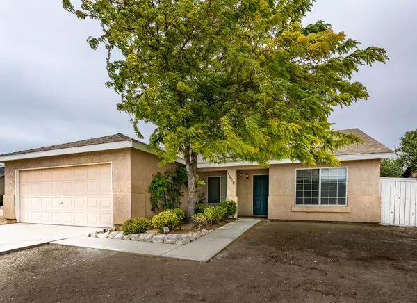 1425 Bedford AVE, Rosamond, CA 93560