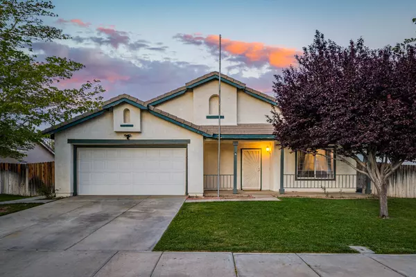 2302 Greenhill ST, Rosamond, CA 93560