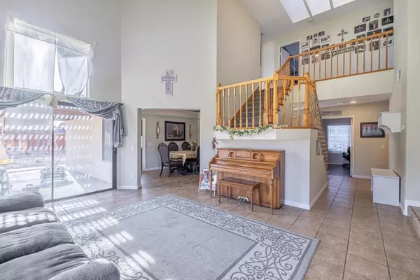 Quartz Hill, CA 93536,42701 Minstrel DR