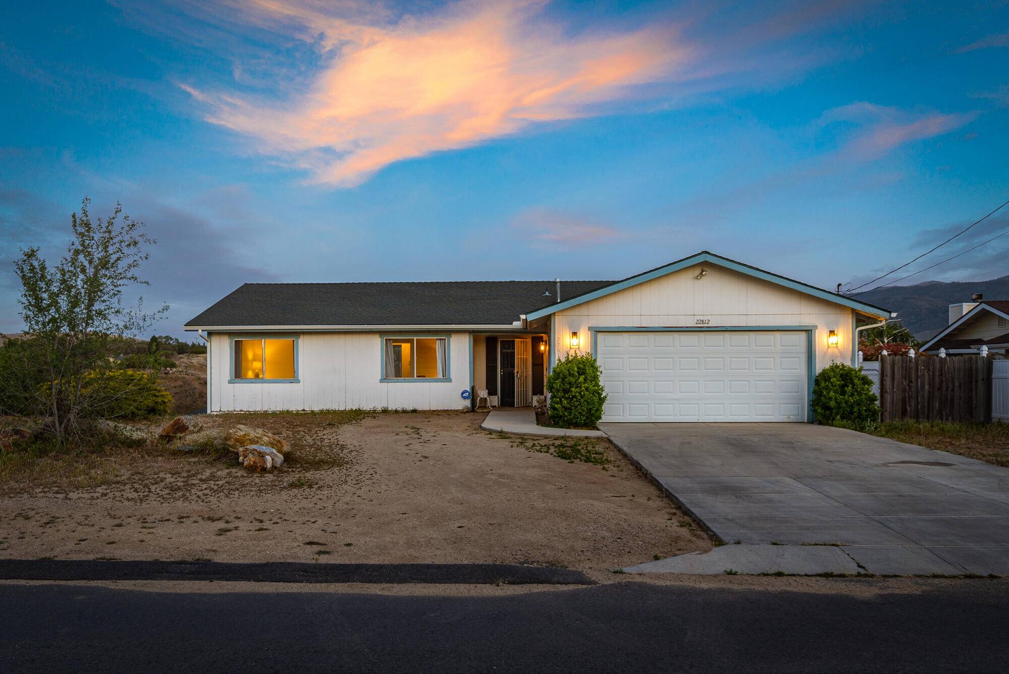 22812 Monroe LN, Tehachapi, CA 93561