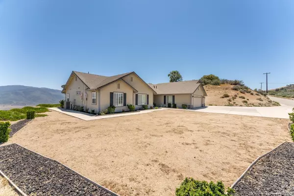 Tehachapi, CA 93561,27550 Skyline DR