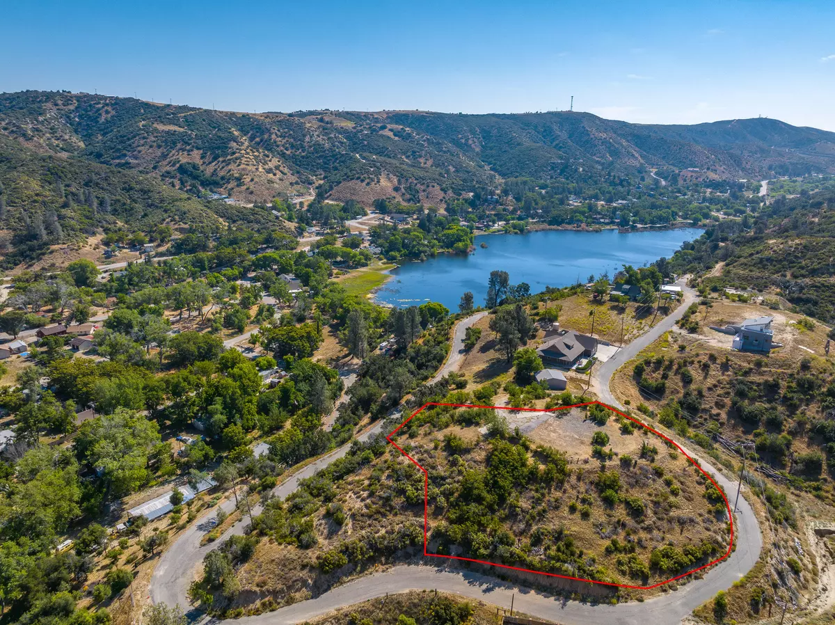 Lake Hughes, CA 93532,18155 Newview DR