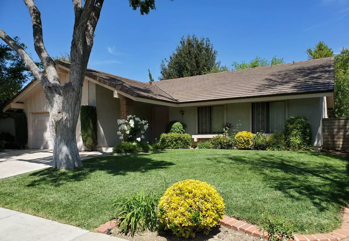 Santa Clarita, CA 91355,23433 Avenida Rotella