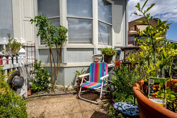 Northridge, CA 91324,46 Canterbury DR #46