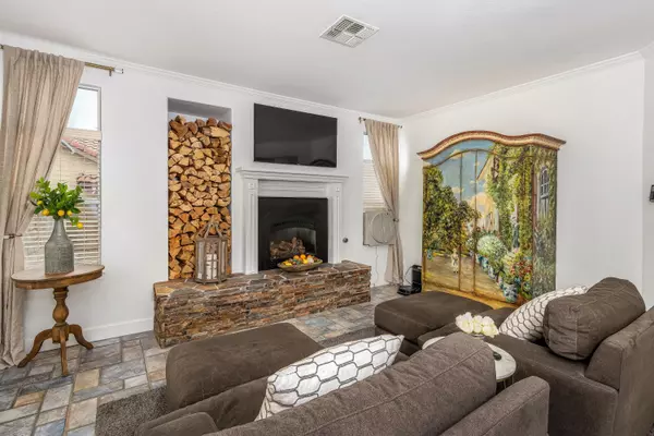 Quartz Hill, CA 93536,42021 W 62nd ST