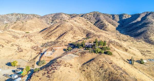 Penhaven Lane & Abraca Road, Leona Valley, CA 93551