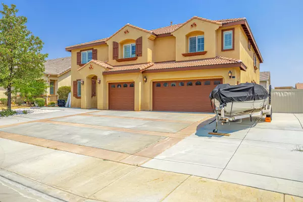 39118 Desert Holly LN, Palmdale, CA 93551