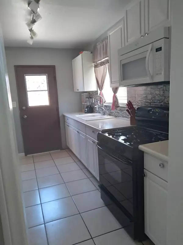 Palmdale, CA 93551,38987 Ocotillo DR