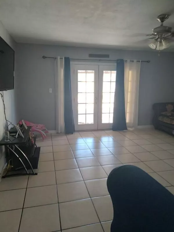 Palmdale, CA 93551,38987 Ocotillo DR