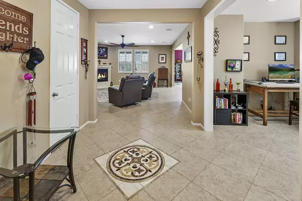 Lancaster, CA 93536,7043 Avenue L6