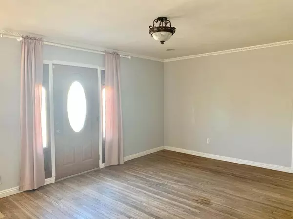 Mojave, CA 93501,15585 L ST