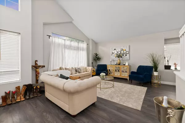 Palmdale, CA 93550,3346 Honeysuckle AVE