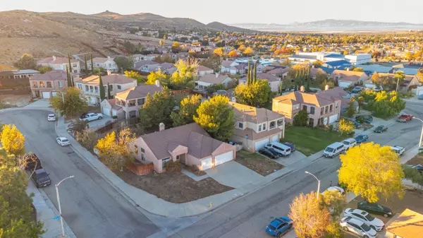 Palmdale, CA 93551,39033 Virginia ST