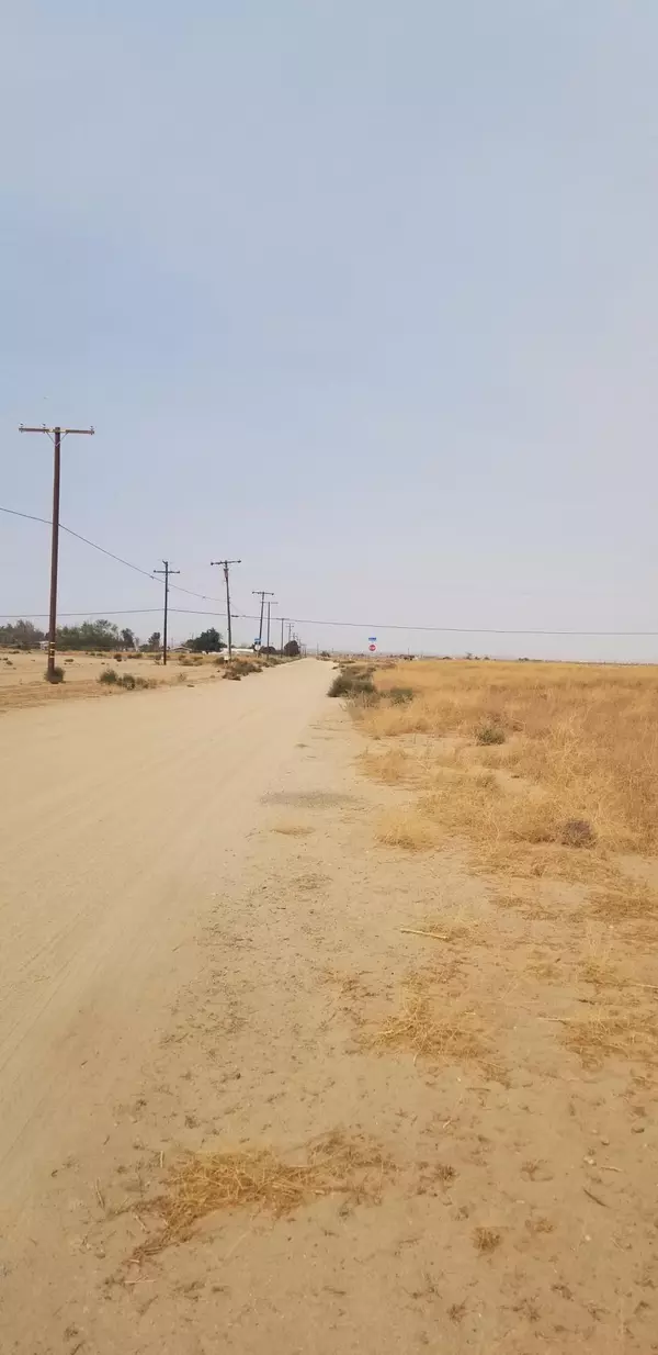 Lancaster, CA 93535,E Avenue H