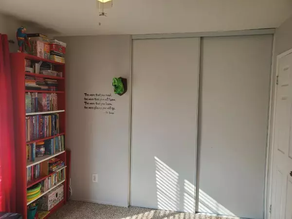 Lancaster, CA 93534,45912 Primrose DR