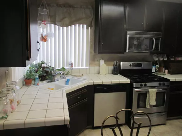 Quartz Hill, CA 93536,41251 W 50th ST