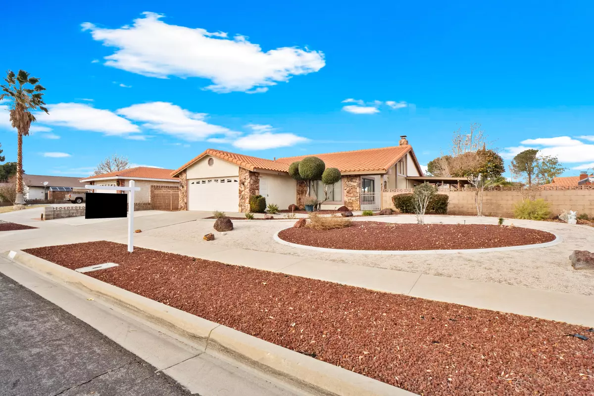 Palmdale, CA 93551,427 Makin AVE