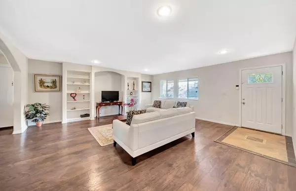 Palmdale, CA 93550,315 E Lago Lindo RD