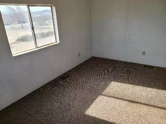 Mojave, CA 93501,4273 Backus RD