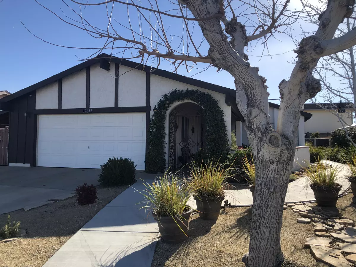 Palmdale, CA 93551,39038 Dianron RD