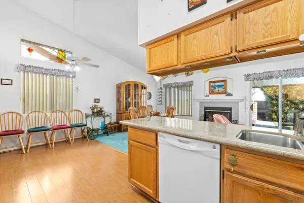 Palmdale, CA 93551,38914 Kensington WAY