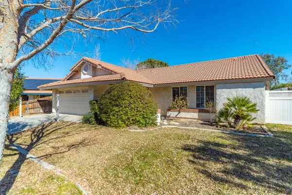 Palmdale, CA 93551,40750 VíA Honrado