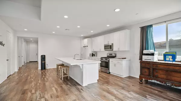 Palmdale, CA 93552,37767 Nova AVE