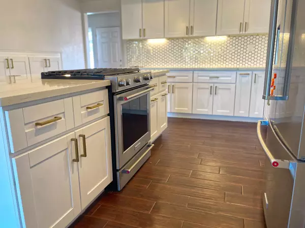 Quartz Hill, CA 93536,6111 Landau PL