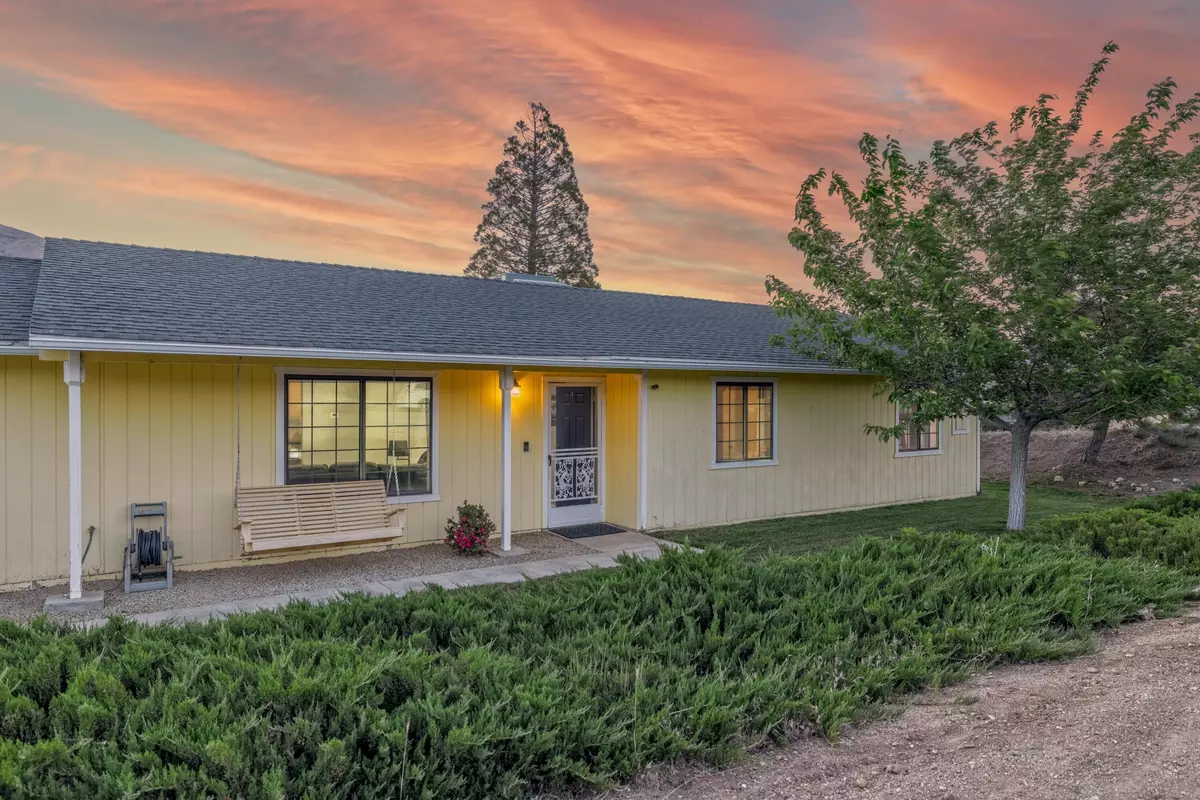 Tehachapi, CA 93561,22207 Mariposa RD