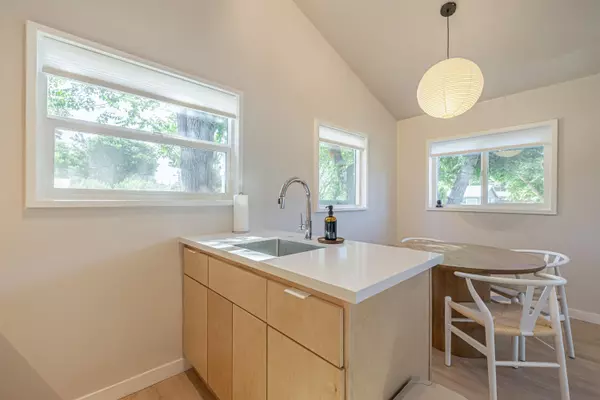 Lake Hughes, CA 93532,18133 Ellstree DR