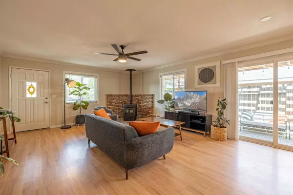 14440 Chiptree DR, Lake Hughes, CA 93532