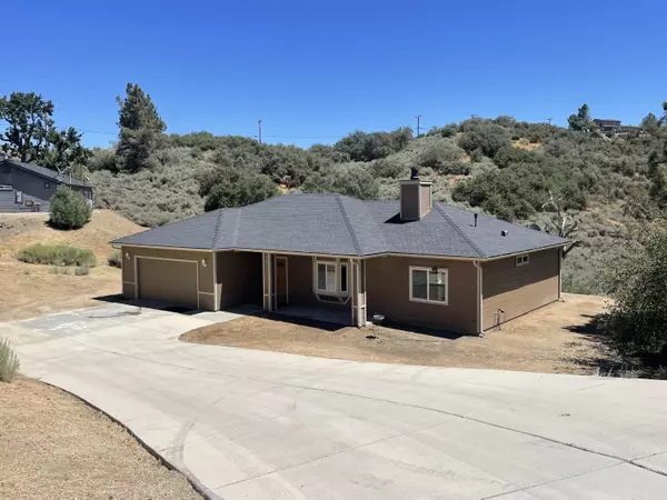 Tehachapi, CA 93561,26380 Winchester CT