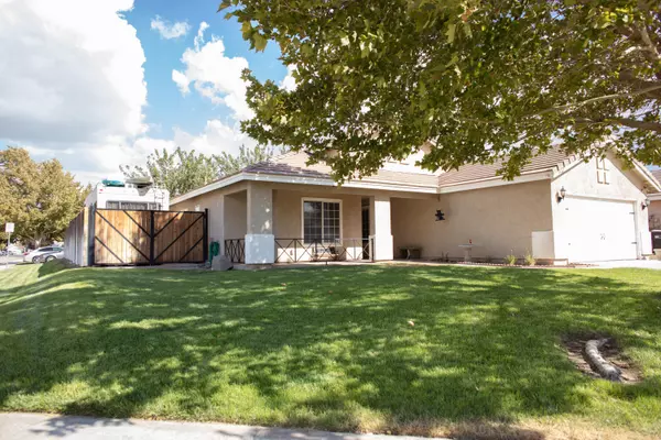 Lancaster, CA 93536,44164 Freer WAY