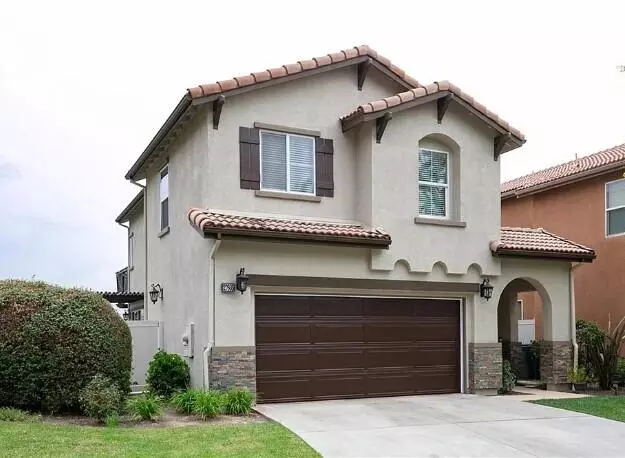 Santa Clarita, CA 91351,27605 Beechwood DR