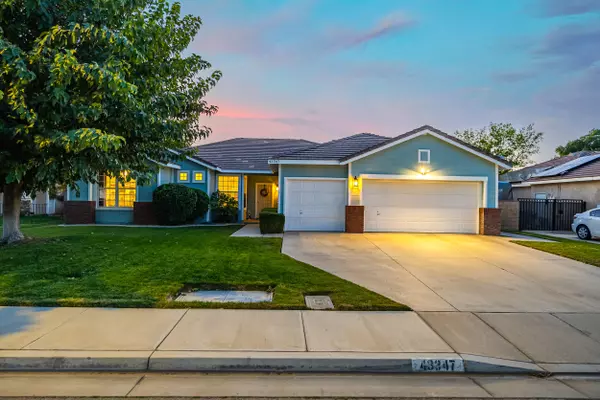 43347 Honeybee LN, Lancaster, CA 93536