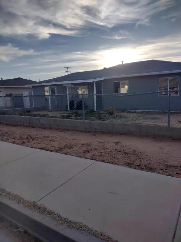 Boron, CA 93516,12603 Esther ST