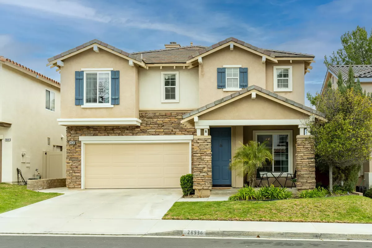 Santa Clarita, CA 91390,28536 Silverking Trail