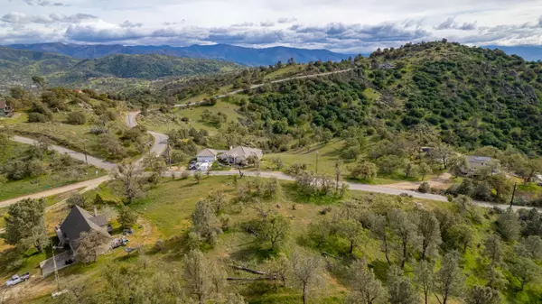 Tehachapi, CA 93561,Peregrine PL