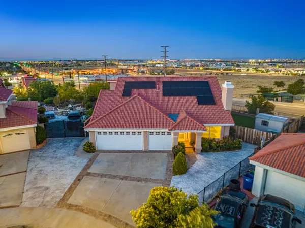 38626 Iris CT, Palmdale, CA 93551