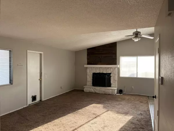 Tehachapi, CA 93561,20405 Palo Verde CT