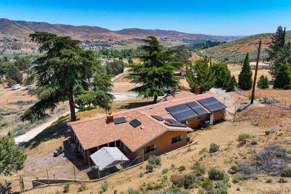 Leona Valley, CA 93551,40011 W 92nd ST