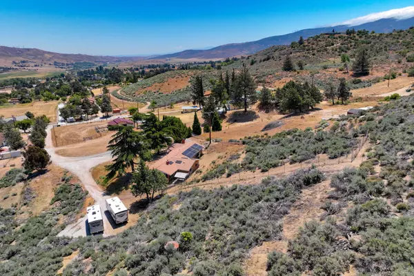 Leona Valley, CA 93551,40011 W 92nd ST